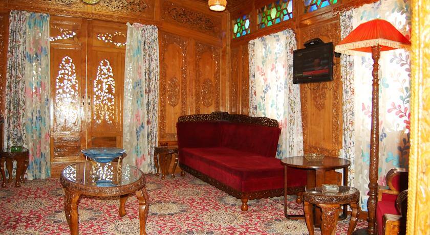 Manila Houseboat, Srinagar 3
